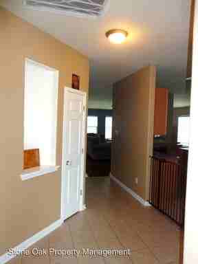 18541 Blue Pond Dr - Photo 3 of 16