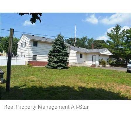 276 Summerhill Rd - Photo 3 of 16