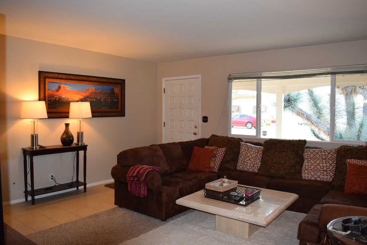 3009 E Yucca St - Photo 2 of 10