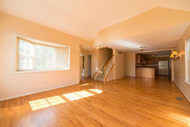 1501 Century Ln - Photo 3 of 35