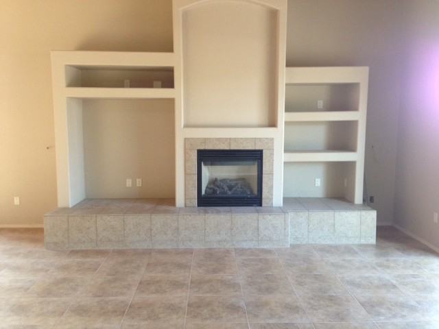 10703 N Hewitt Pl - Photo 3 of 12