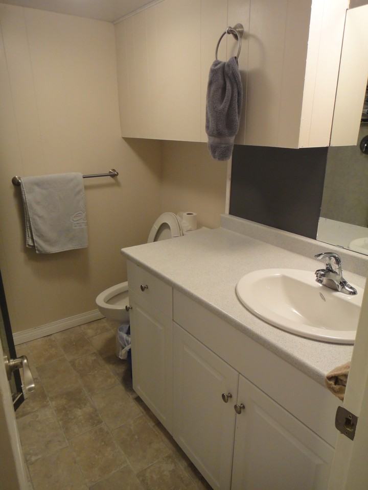 10915 65 Avenue Northwest - Photo 3 of 15