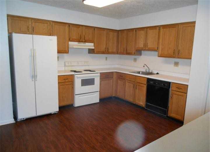 505 Berkshire Way - Photo 3 of 11