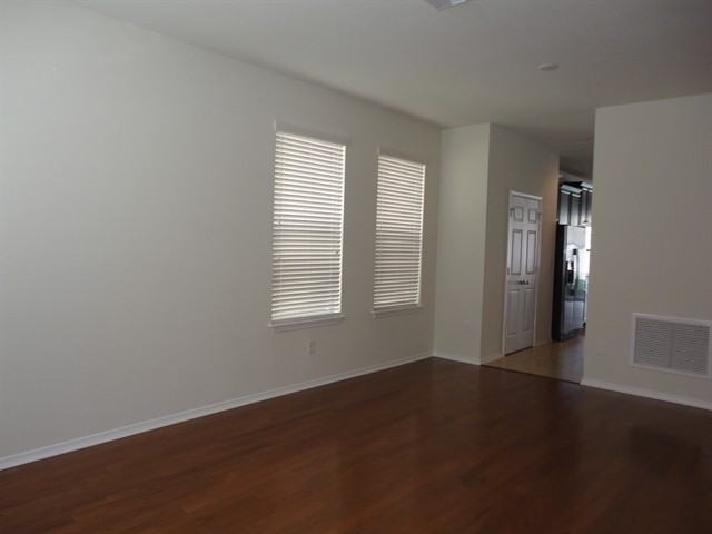 2806 Maple Brook Loop - Photo 2 of 17