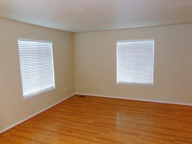 605 N 1050 W - Photo 2 of 11