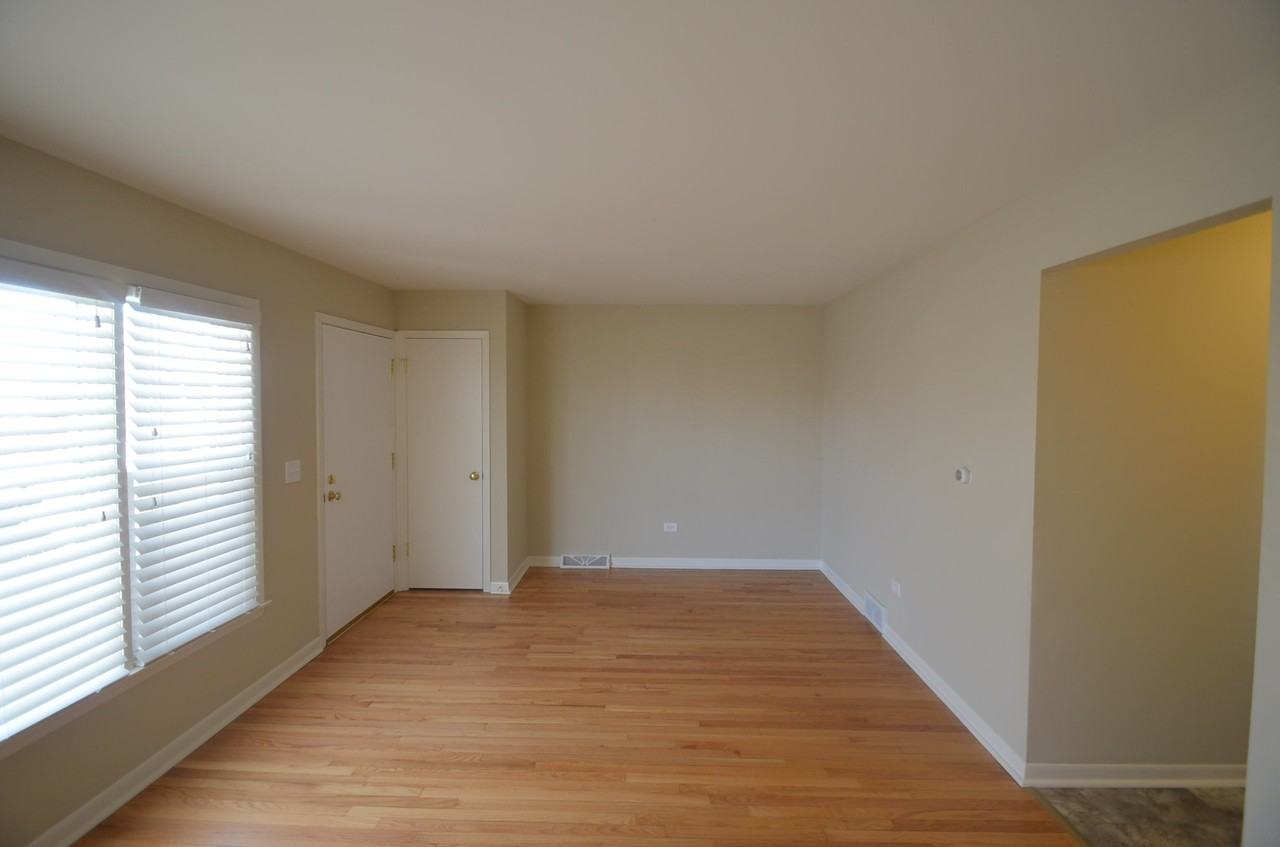 3657 W 59th Pl - Photo 3 of 7