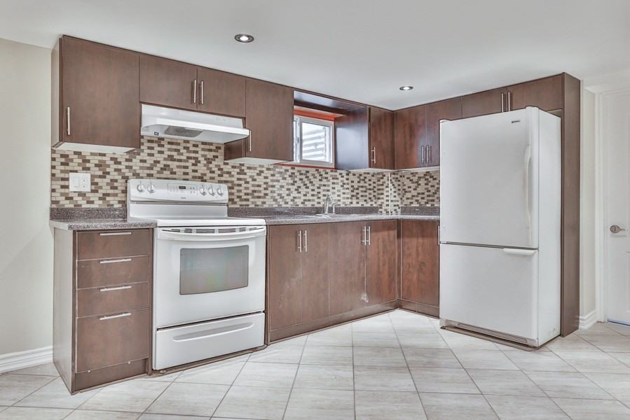 8 Restever Gate - Photo 2 of 5