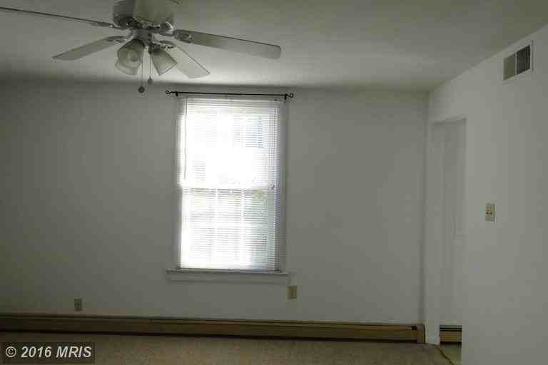 177 Thomas Ave - Photo 3 of 20