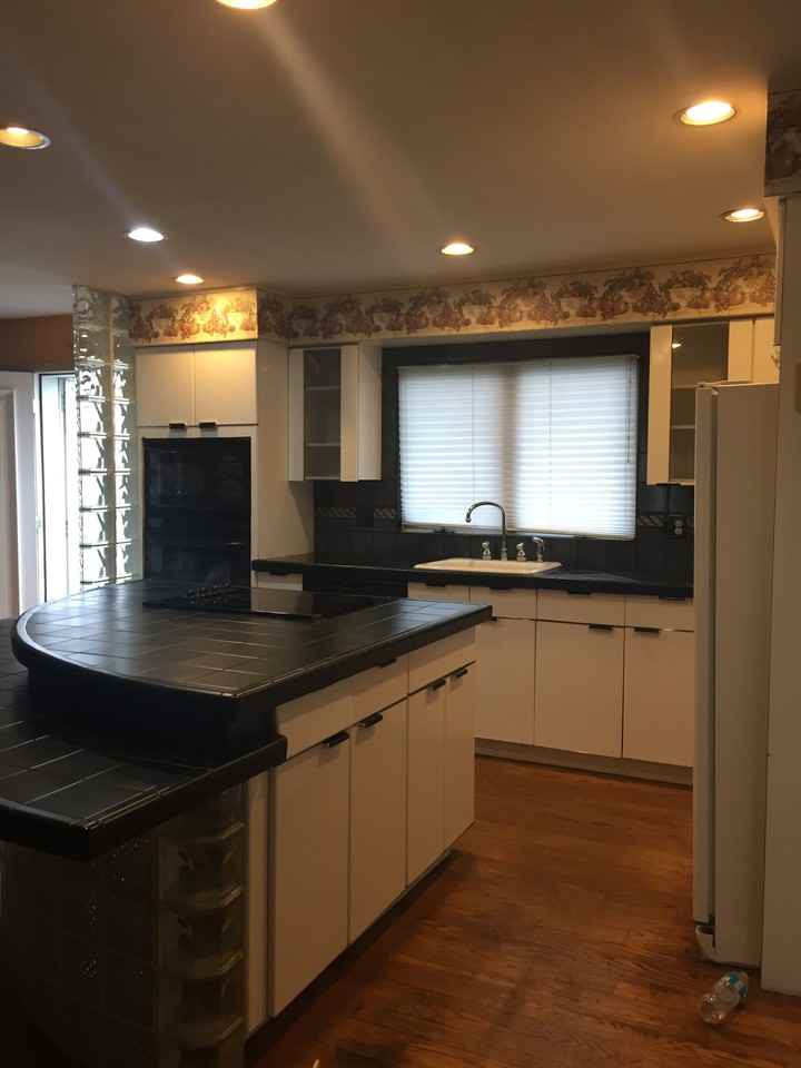 385 N 6th St - Photo 2 of 7