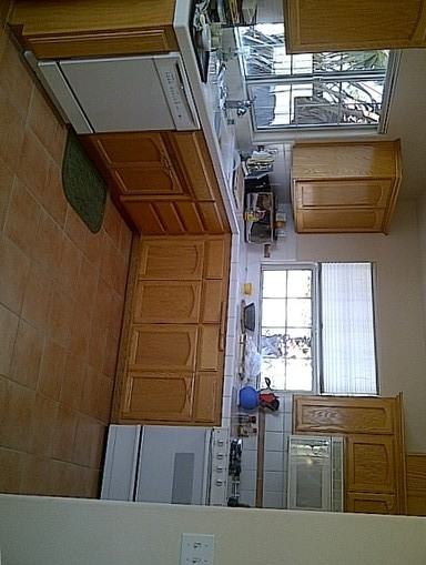 542 Brighton Ave - Photo 2 of 7