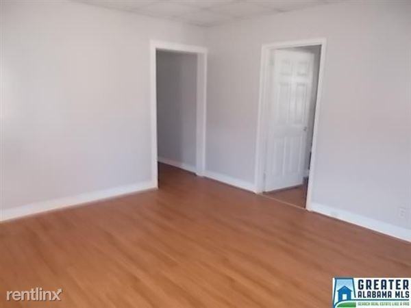 2528 33rd Ave N - Photo 2 of 6