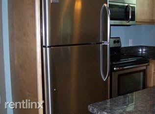 3075 Arbutus St - Photo 2 of 10