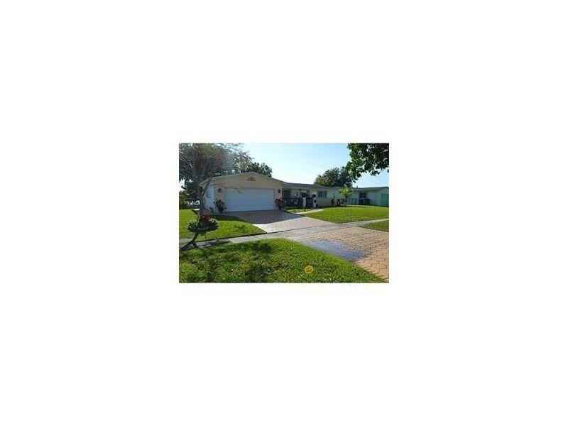 2002 NW 88th Terrace - Photo 2 of 8