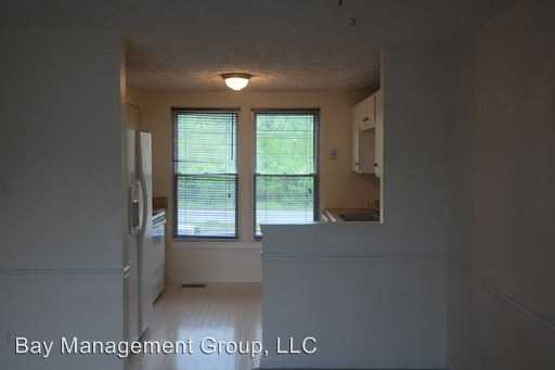 25 Clearwater Ct - Photo 2 of 37