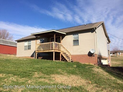 1101 Greenbriar Rd - Photo 2 of 9