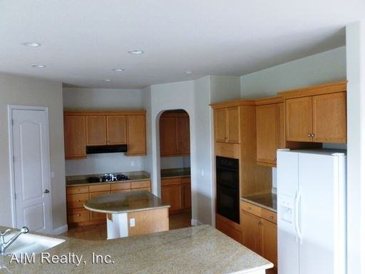9600 Pinehurst Dr - Photo 2 of 9