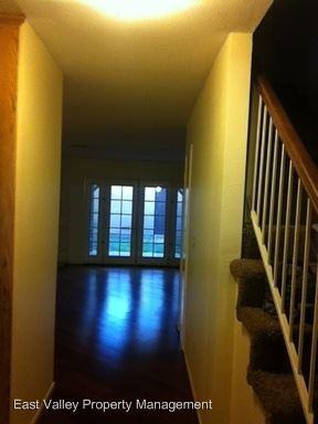 913 W State St - Photo 3 of 10