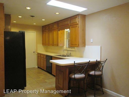 505 Patricia Rd - Photo 3 of 13