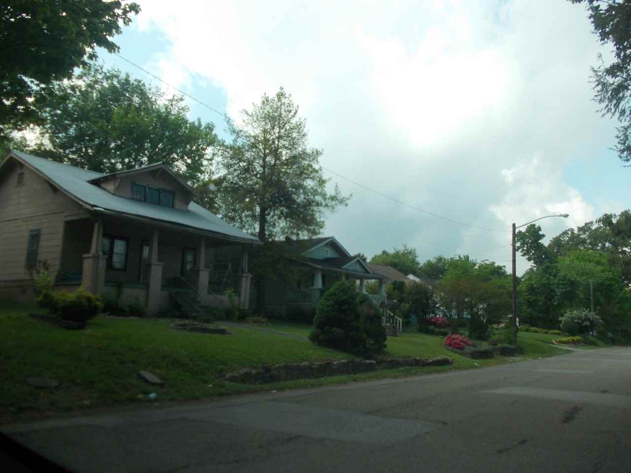 2112 Coker Ave - Photo 2 of 7