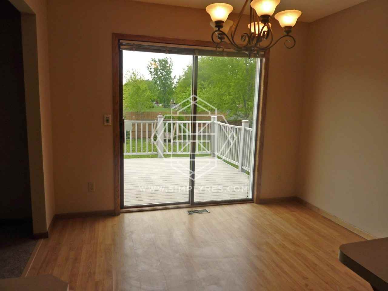 17379 Idlewood Way - Photo 3 of 10