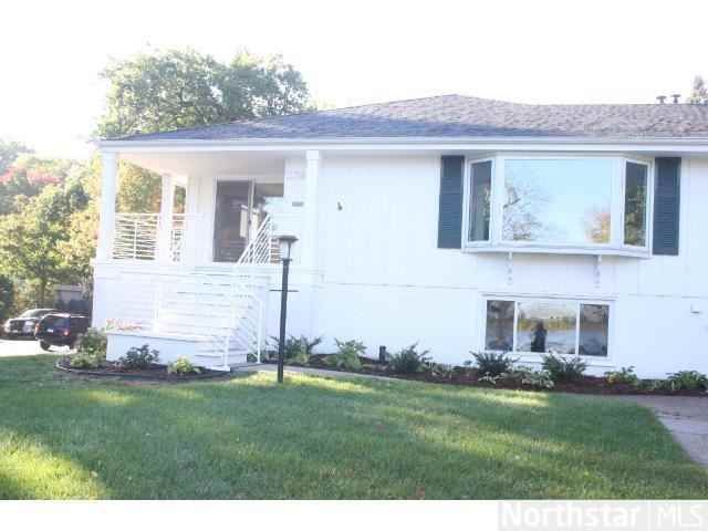 3718 W Calhoun Pkwy - Photo 3 of 18