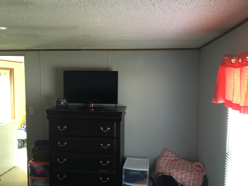 276 Martin Dr - Photo 3 of 8