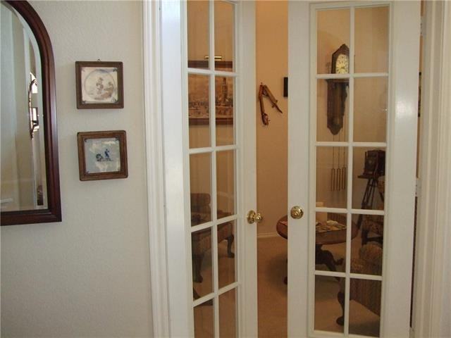 4705 Ocean Dr - Photo 3 of 28