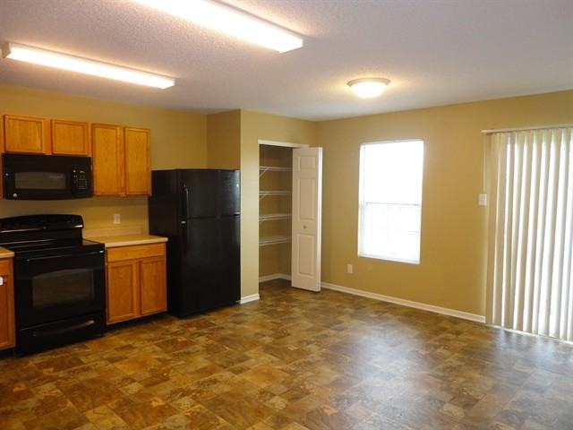 8449 Adams Mills Pl - Photo 3 of 10
