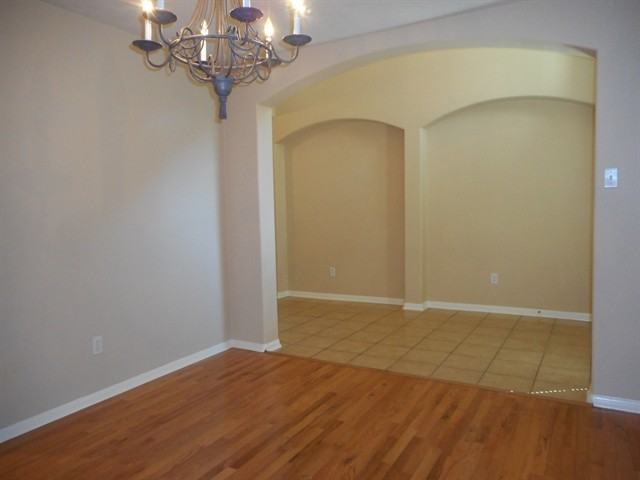 42 Bowie Bend Ct - Photo 3 of 20