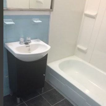 2370 Rue Gold - Photo 2 of 4