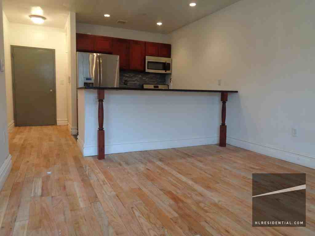154 1/2 Washington Avenue - Photo 3 of 9
