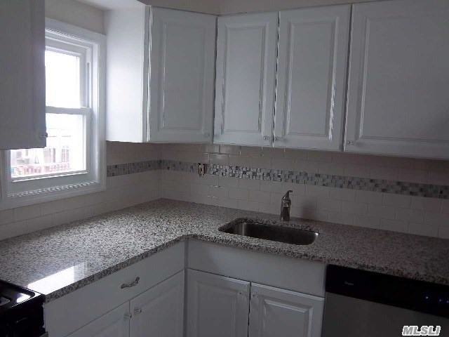 127 Gordon Rd - Photo 2 of 4