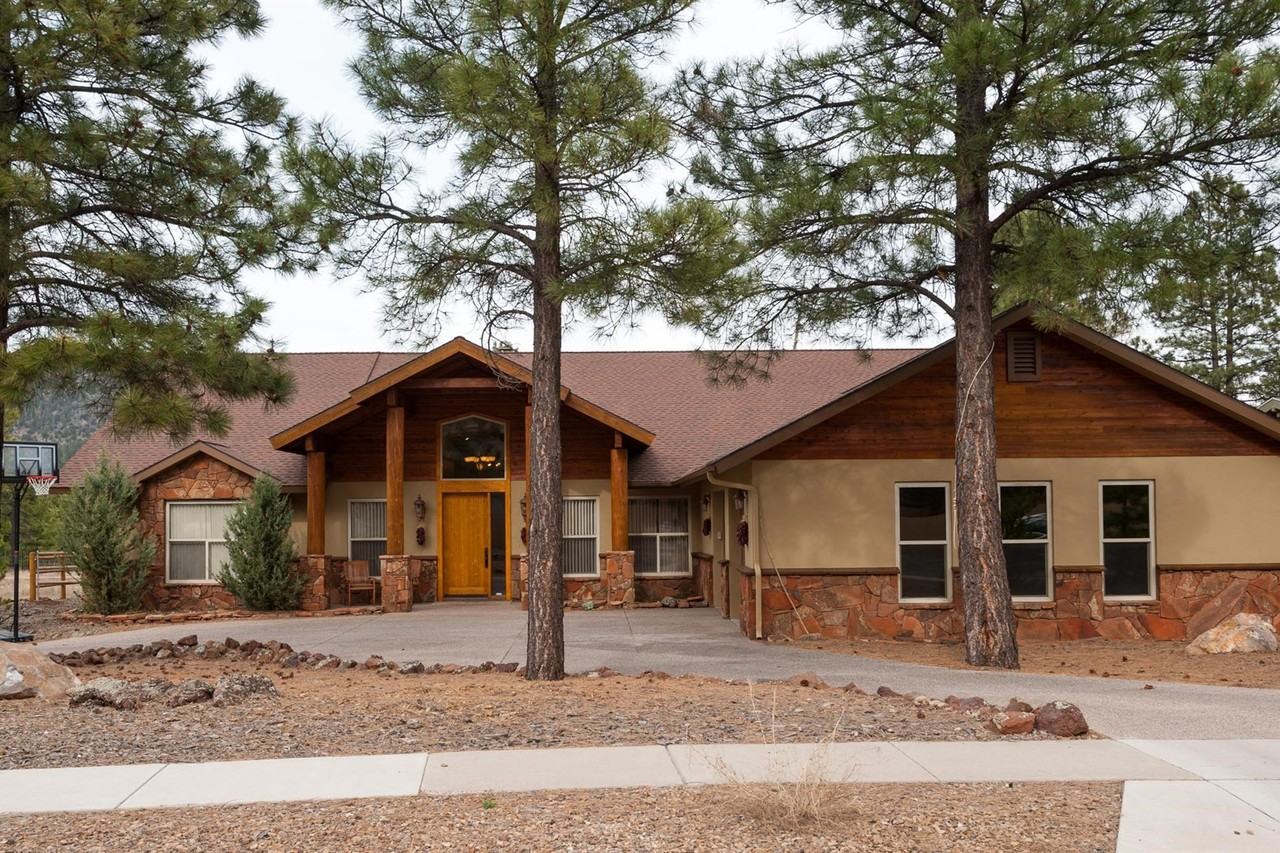 2432 N Tillie Ln - Photo 2 of 39