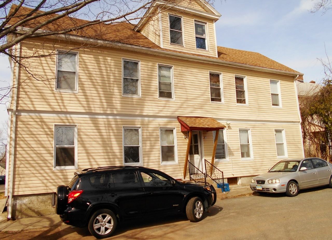 140 School St - Photo 3 of 7