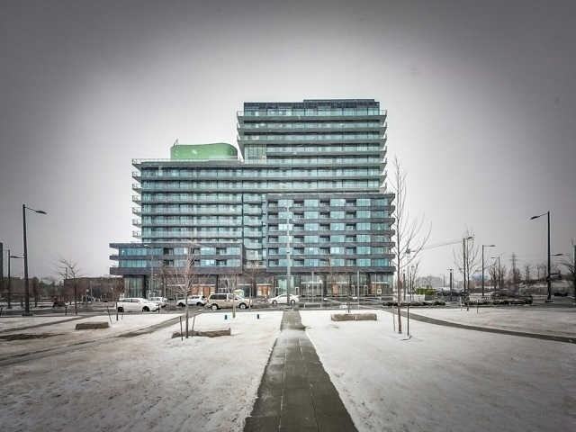 120 Bayview Ave - Photo 2 of 9