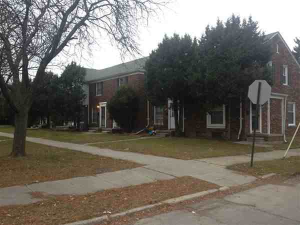 NO SECURITY DEPOSIT SECTION 8 TENANTS * 16085 E. SEVEN MILE Apartments