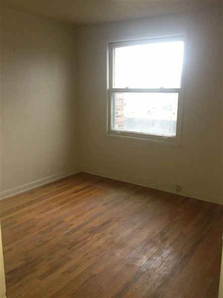 NO SECURITY DEPOSIT SECTION 8 TENANTS * 16085 E. SEVEN MILE Apartments