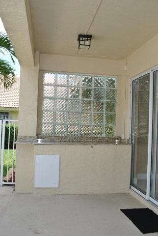 500 Cypress Crossing - Photo 2 of 8