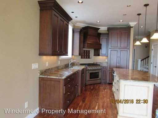 3047 Eldridge Ave - Photo 3 of 19