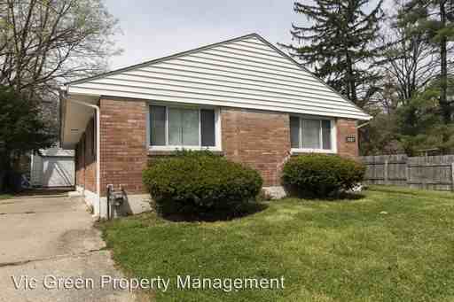 3007 Earlham Dr - Photo 2 of 18