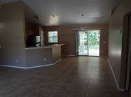 1116 19th St - Photo 3 of 11