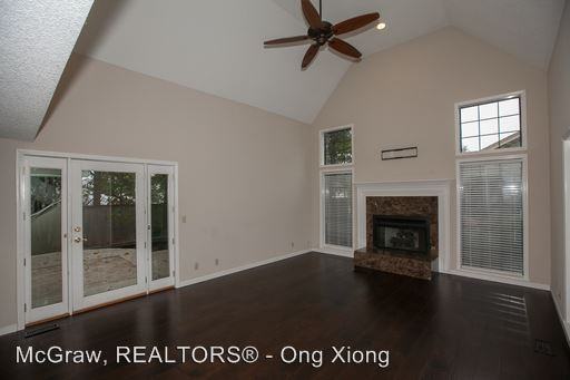 7720 S Erie Ave - Photo 2 of 36