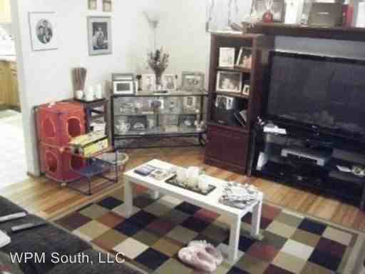 640 5th Ave S - Photo 2 of 8