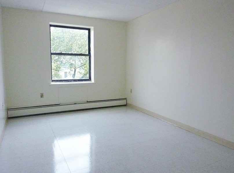 740 Cranford Avenue - Photo 3 of 7