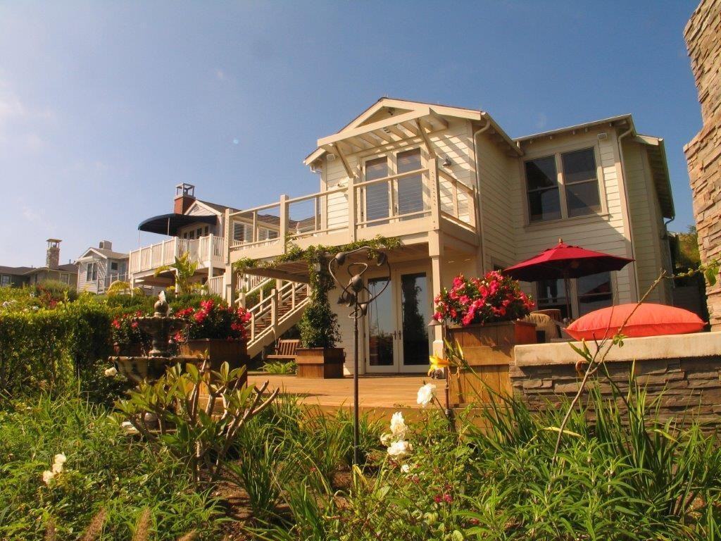 2643 Freesia Dr - Photo 2 of 20