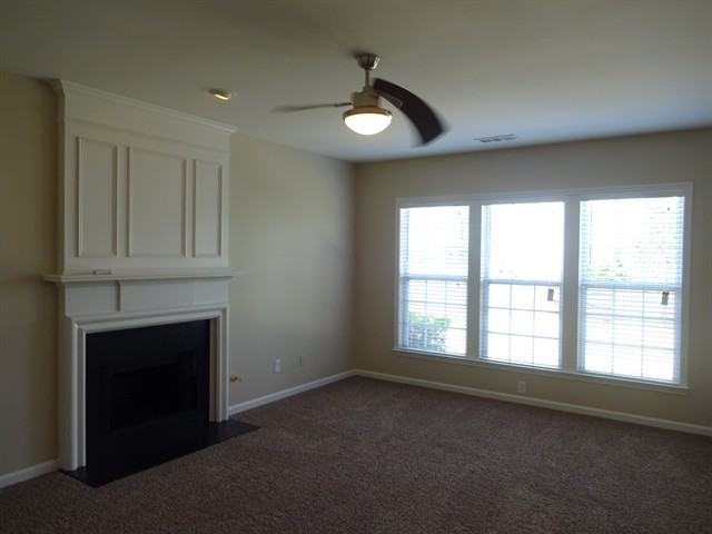 916 Bendleton Dr - Photo 2 of 16