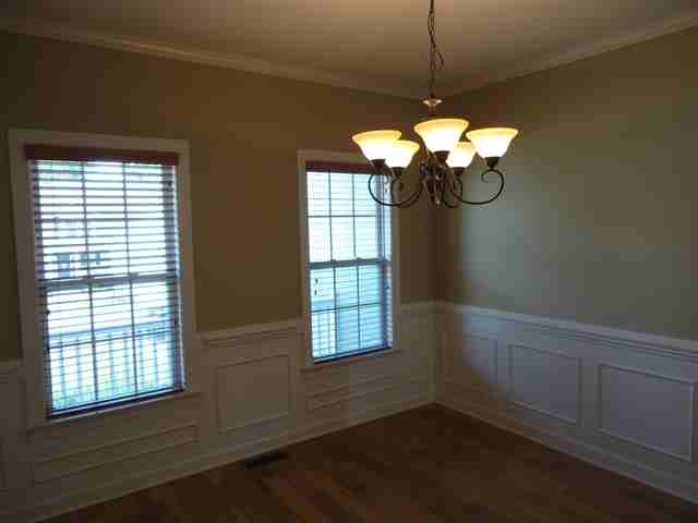 100 Millwood Dr - Photo 2 of 10