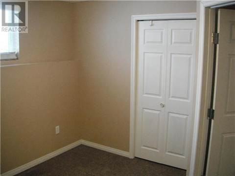 11502 77 Ave - Photo 2 of 8