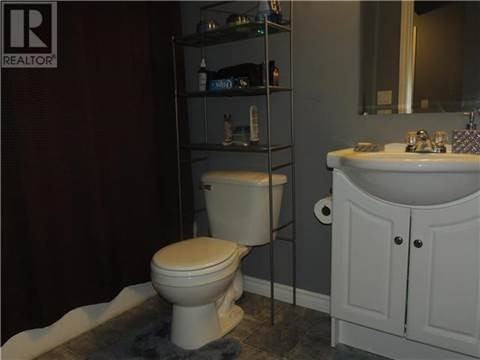 13014 94 St - Photo 3 of 8