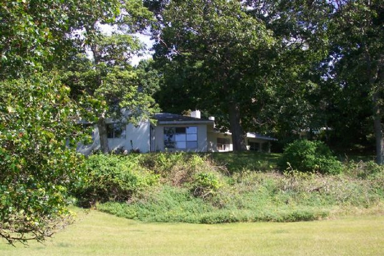 1 Carousel Ln - Photo 2 of 18